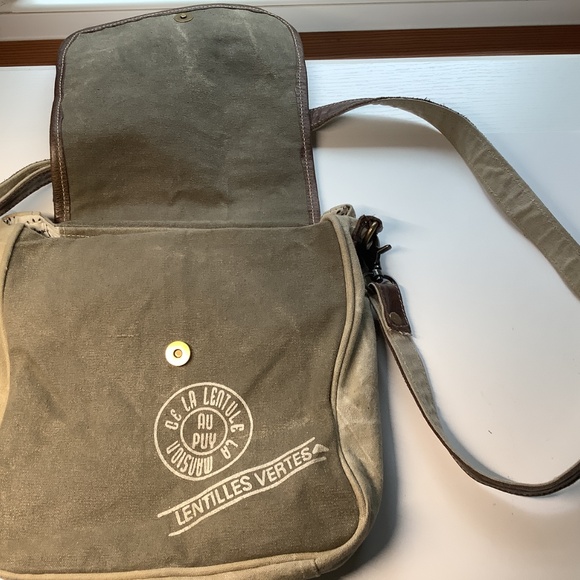 Myra Crossbody Bag - Paris Boulangerie - Picture 2 of 10